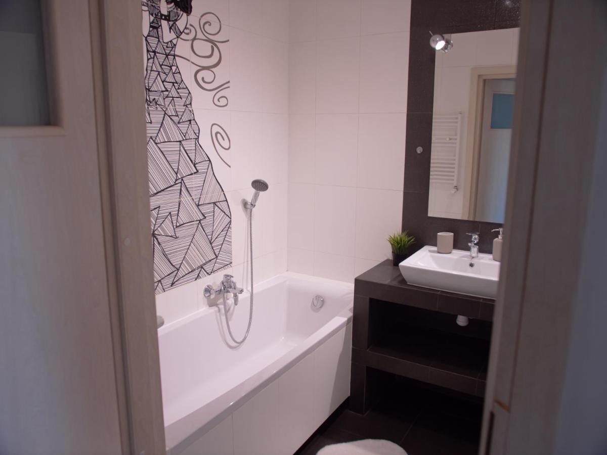Sdh 2 Radzymin Comfortable Apartment Near Warsaw Buitenkant foto